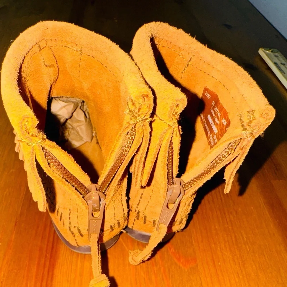 Minnie Tonka moccasins